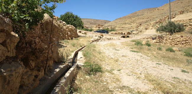 Irrigation channel in the hinterland of Petra, Jordan | Photo: S. Isselhorst/ © S. Isselhorst